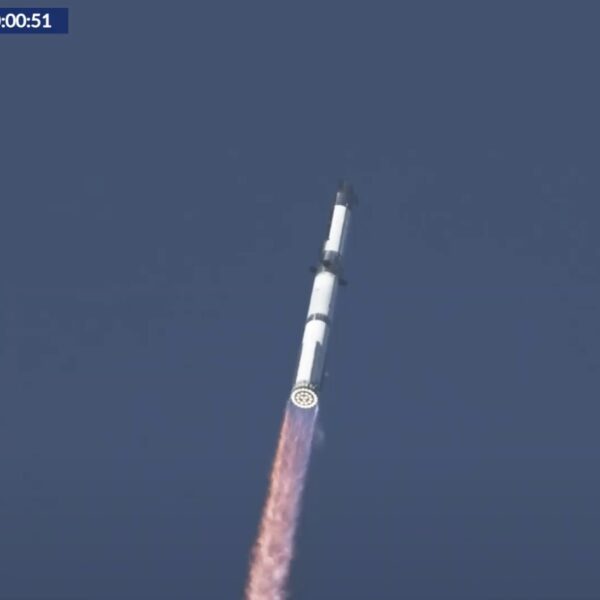 SpaceX intenta por tercera vez lanzar el décimo vuelo de prueba de Starship