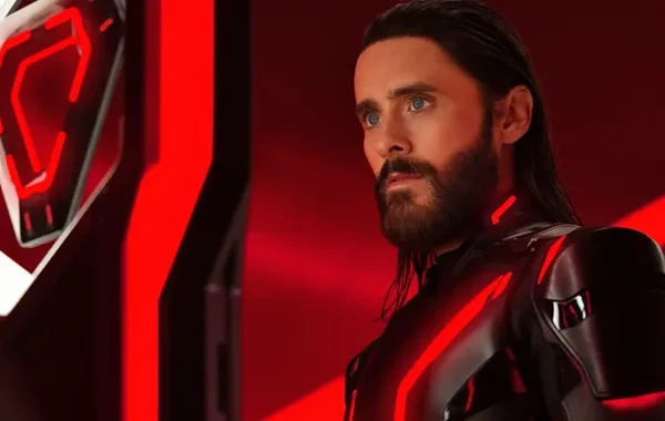 Tron: Ares genera reacciones encontradas: visualmente impactante, narrativamente flojo
